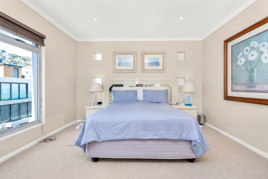 4 Bedroom Property for Sale in Bantry Bay Western Cape